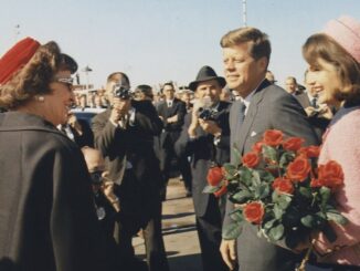 Película JFK: Caso revisado (2021)